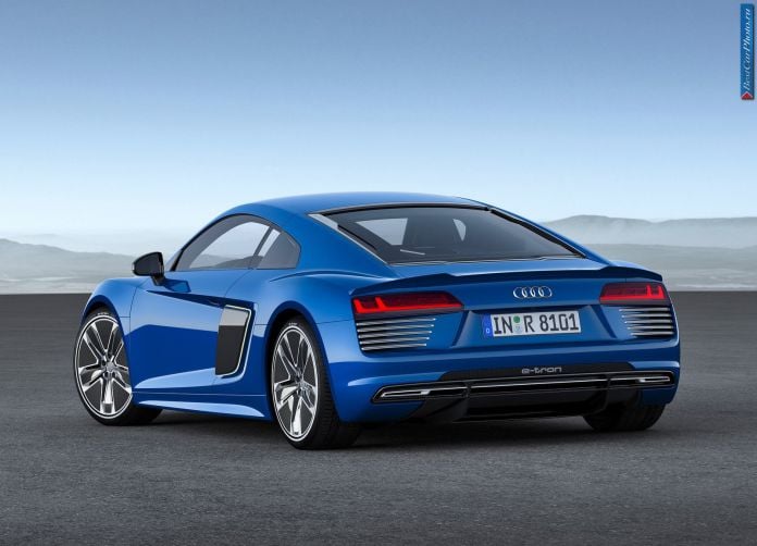 2016 Audi R8 e-tron - фотография 12 из 14