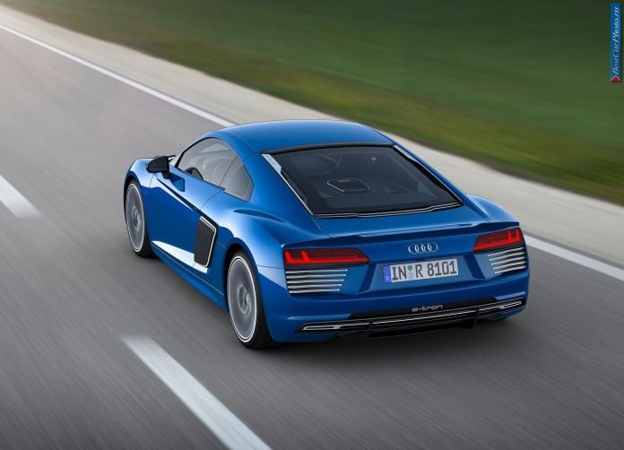 2016 Audi R8 e-tron - фотография 13 из 14