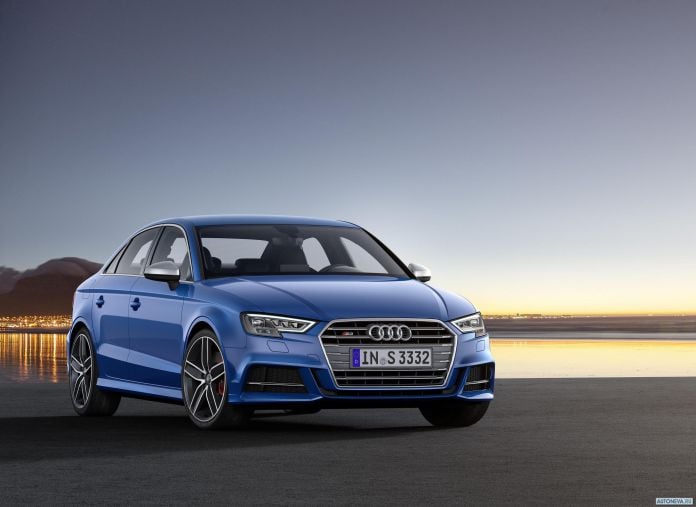 2016 Audi S3 Sedan - фотография 2 из 11