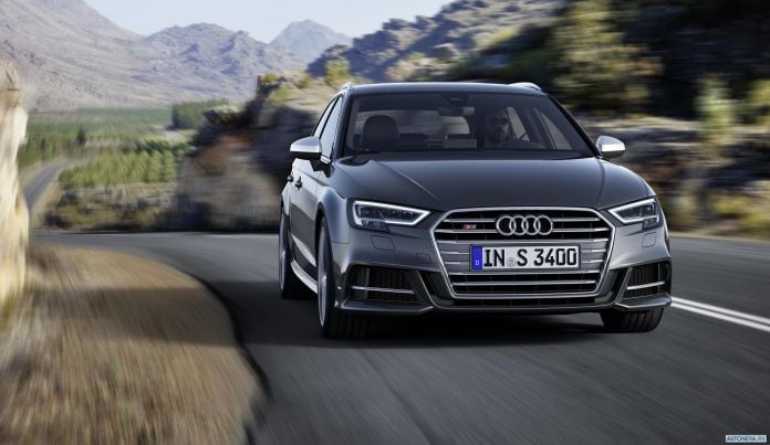 2016 Audi S3 Sportback - фотография 3 из 13