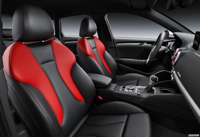 2016 Audi S3 Sportback - фотография 12 из 13