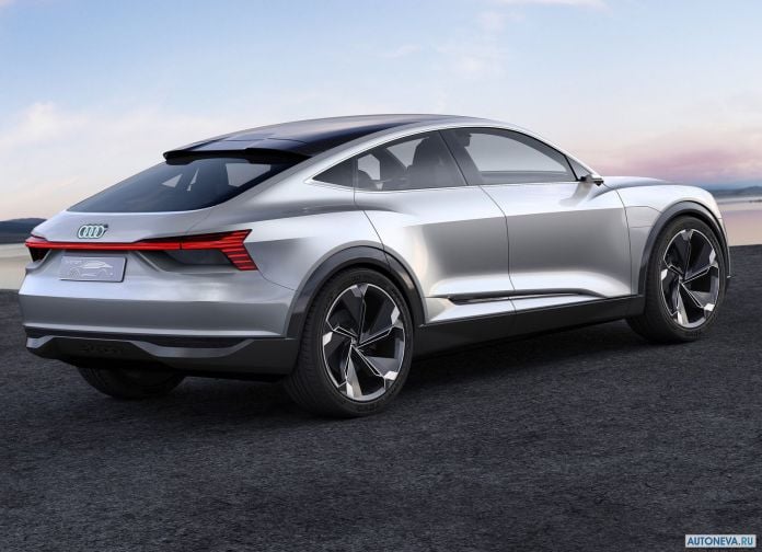 2017 Audi e-tron Sportback Concept - фотография 1 из 12