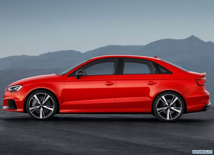 2017 Audi RS3 Sedan - фотография 4 из 26