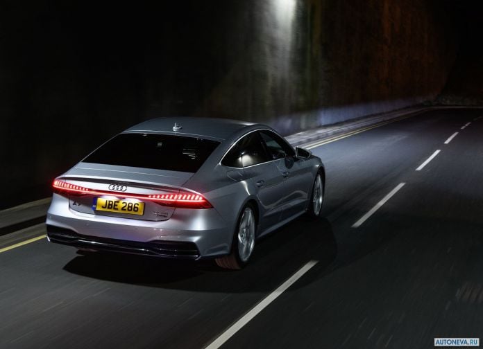 2018 Audi A7 Sportback UK-version - фотография 25 из 64