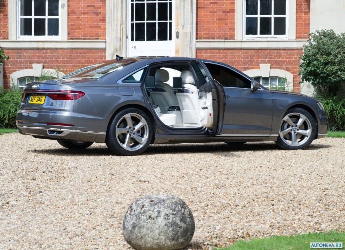 2018 Audi A8 L - фотография 46 из 133