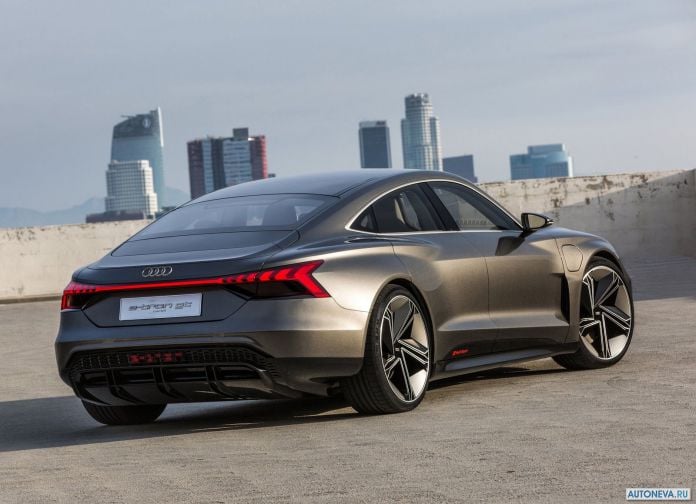 2018 Audi e-tron GT Concept - фотография 14 из 54