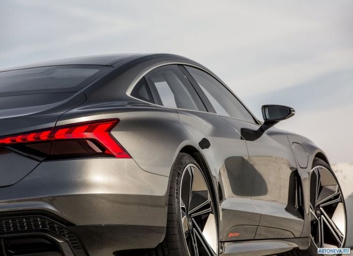 2018 Audi e-tron GT Concept - фотография 37 из 54