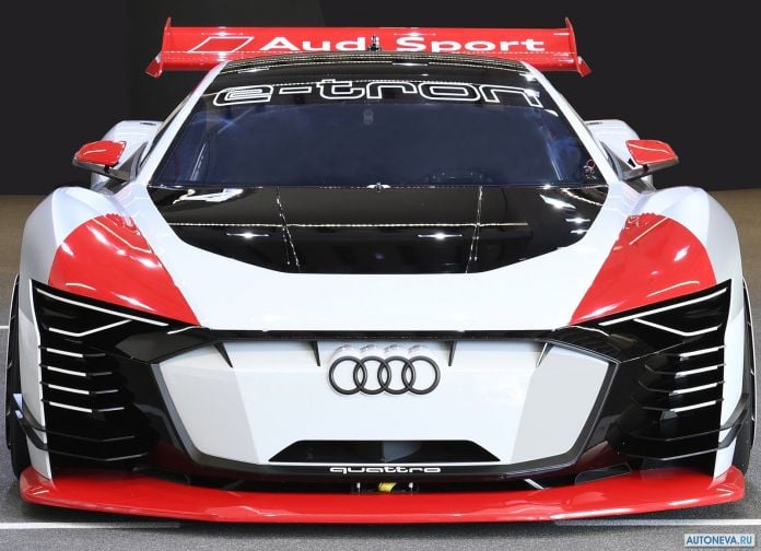 2018 Audi E-tron Vision Gran Turismo Concept - фотография 14 из 17