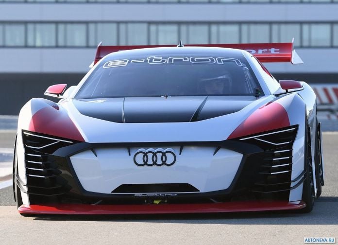 2018 Audi E-tron Vision Gran Turismo Concept - фотография 15 из 17