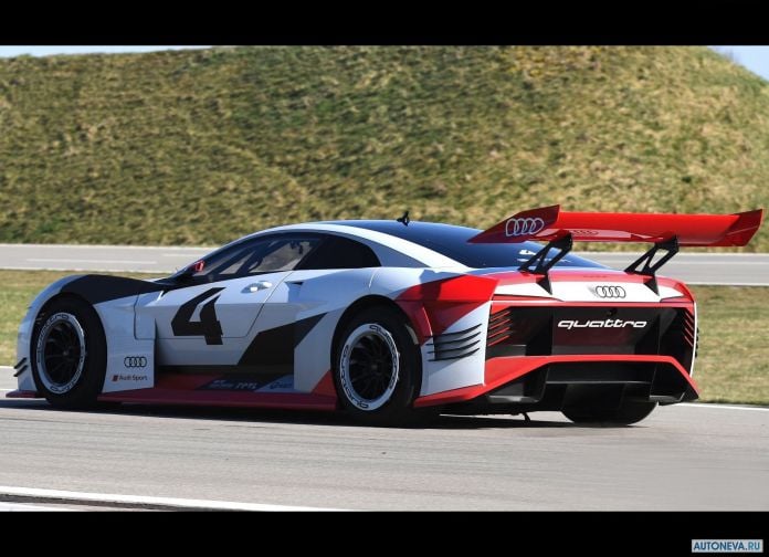 2018 Audi E-tron Vision Gran Turismo Concept - фотография 17 из 17