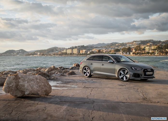 2018 Audi RS4 Avant - фотография 13 из 227