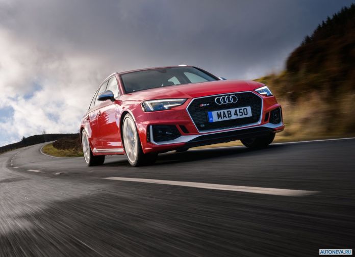 2018 Audi RS4 Avant - фотография 47 из 227