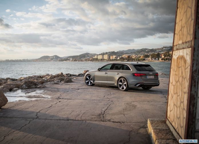 2018 Audi RS4 Avant - фотография 74 из 227