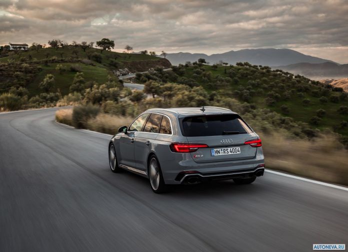 2018 Audi RS4 Avant - фотография 79 из 227