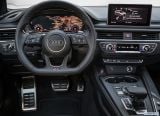 audi_2018_rs4_avant_114.jpg