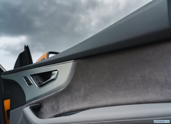 2019 Audi Q8 UK version - фотография 86 из 127