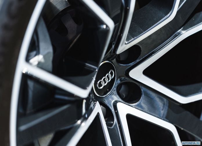 2019 Audi Q8 UK version - фотография 118 из 127