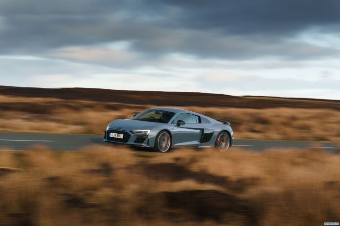 2019 Audi R8 V10 Performance UK - фотография 7 из 40
