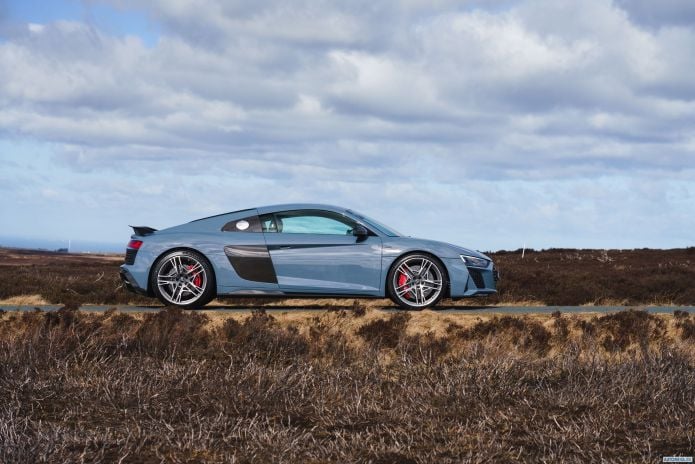 2019 Audi R8 V10 Performance UK - фотография 19 из 40