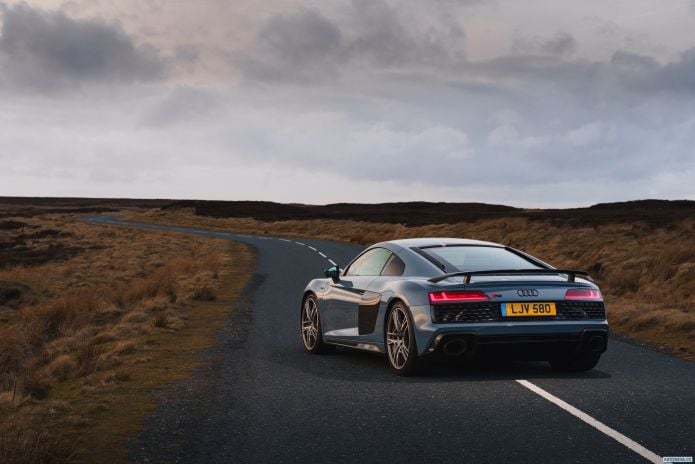 2019 Audi R8 V10 Performance UK - фотография 21 из 40