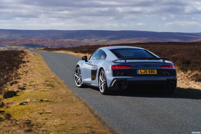 2019 Audi R8 V10 Performance UK - фотография 22 из 40