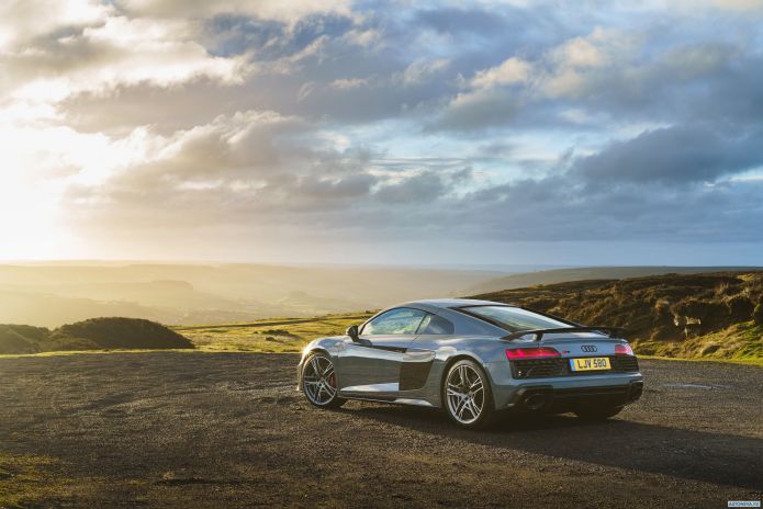 2019 Audi R8 V10 Performance UK - фотография 24 из 40