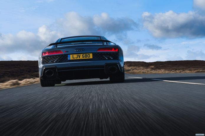 2019 Audi R8 V10 Performance UK - фотография 26 из 40