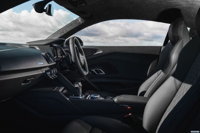 2019 Audi R8 V10 Performance UK - фотография 33 из 40