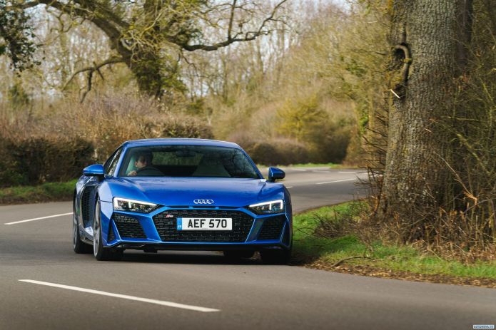 2019 Audi R8 V10 UK - фотография 1 из 40