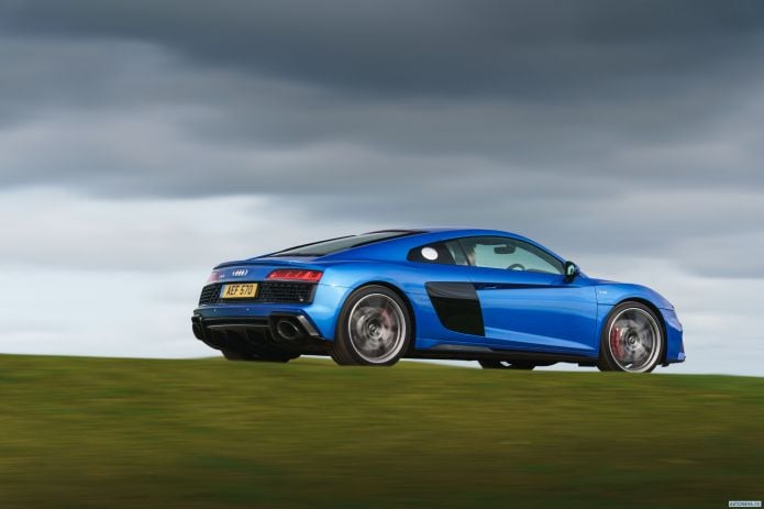 2019 Audi R8 V10 UK - фотография 17 из 40 2019 Audi R8 V10 UK - фотография 17 из 40