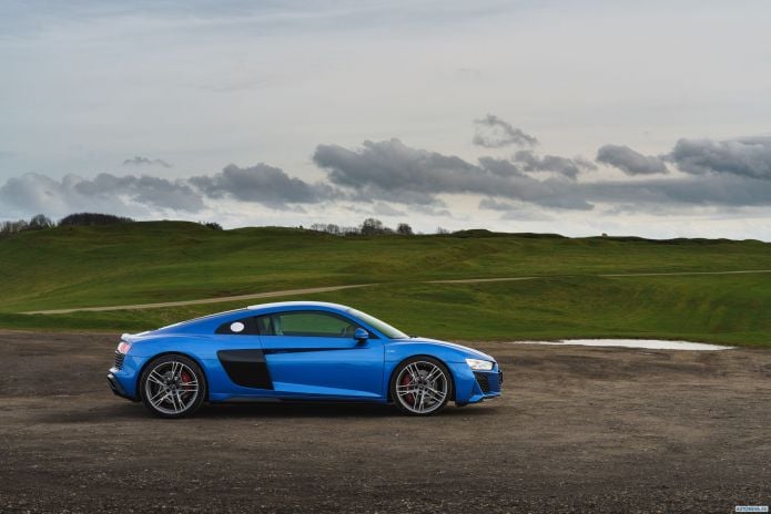 2019 Audi R8 V10 UK - фотография 18 из 40 2019 Audi R8 V10 UK - фотография 18 из 40