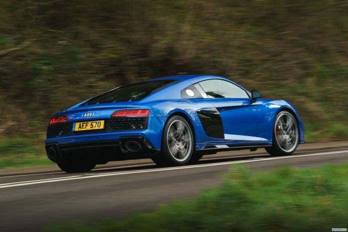 2019 Audi R8 V10 UK - фотография 21 из 40 2019 Audi R8 V10 UK - фотография 21 из 40