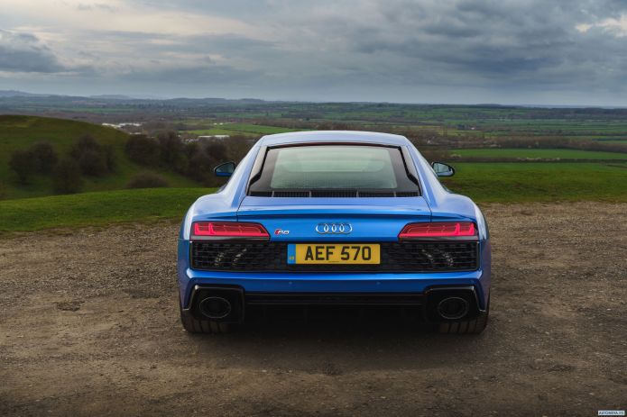 2019 Audi R8 V10 UK - фотография 25 из 40 2019 Audi R8 V10 UK - фотография 25 из 40