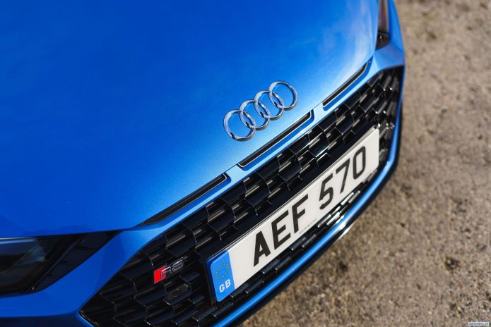 2019 Audi R8 V10 UK - фотография 33 из 40 2019 Audi R8 V10 UK - фотография 33 из 40