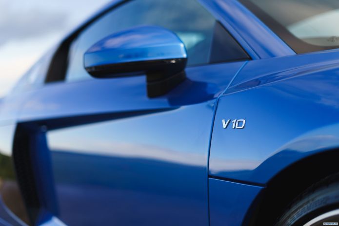 2019 Audi R8 V10 UK - фотография 36 из 40 2019 Audi R8 V10 UK - фотография 36 из 40
