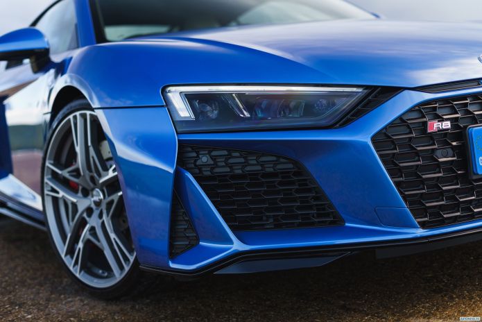 2019 Audi R8 V10 UK - фотография 37 из 40 2019 Audi R8 V10 UK - фотография 37 из 40