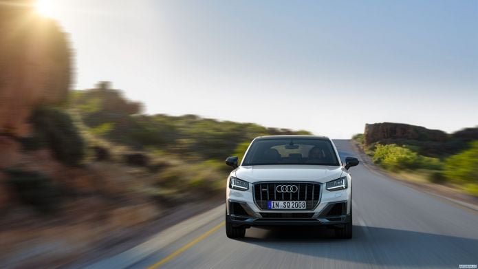 2019 Audi SQ2 - фотография 2 из 17