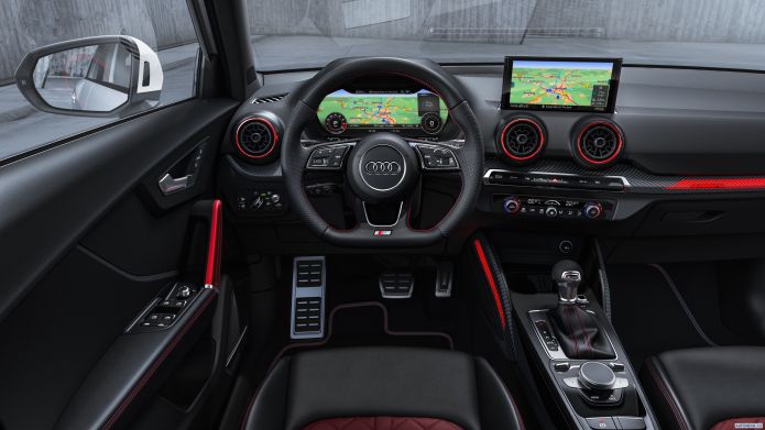 2019 Audi SQ2 - фотография 13 из 17