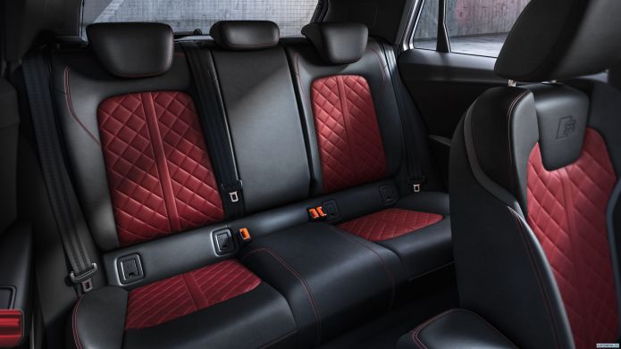 2019 Audi SQ2 - фотография 14 из 17