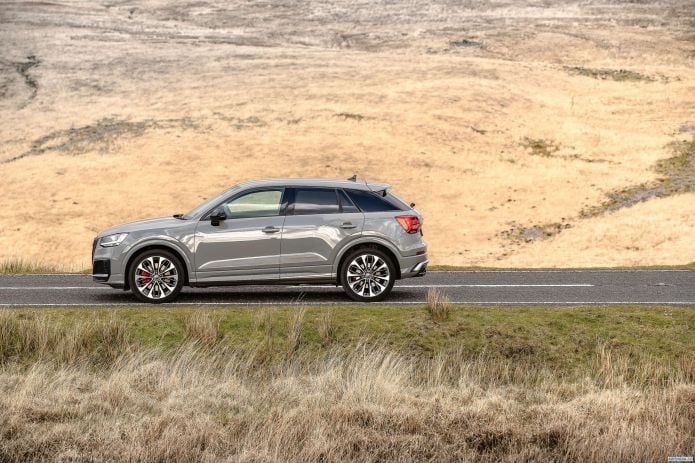 2019 Audi SQ2 UK - фотография 11 из 40