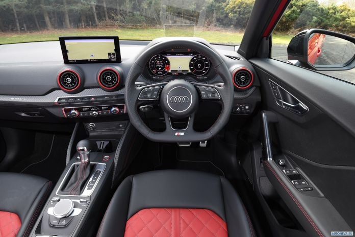 2019 Audi SQ2 UK - фотография 21 из 40