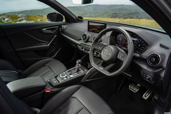 2019 Audi SQ2 UK - фотография 25 из 40
