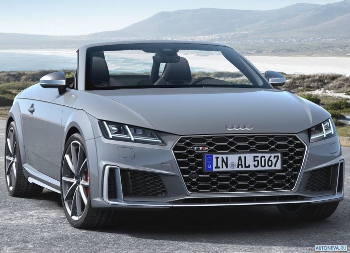 2019 Audi TTS Roadster - фотография 2 из 15