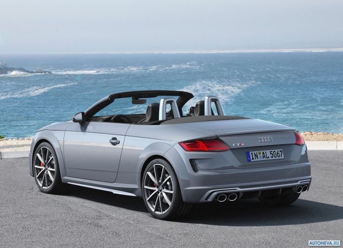 2019 Audi TTS Roadster - фотография 8 из 15