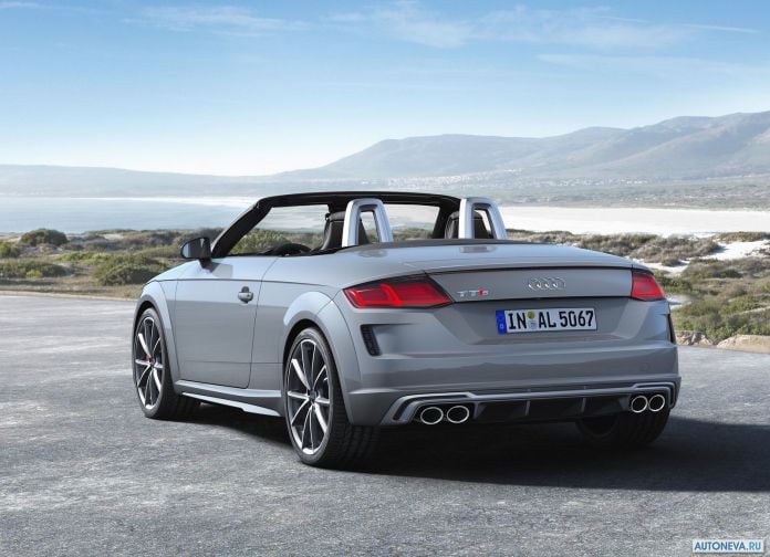 2019 Audi TTS Roadster - фотография 9 из 15
