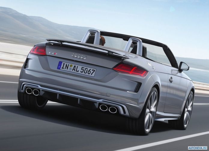 2019 Audi TTS Roadster - фотография 10 из 15