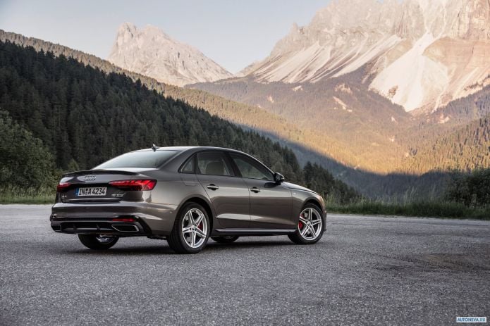2020 Audi A4 45 TFSI Quattro S Line - фотография 8 из 25