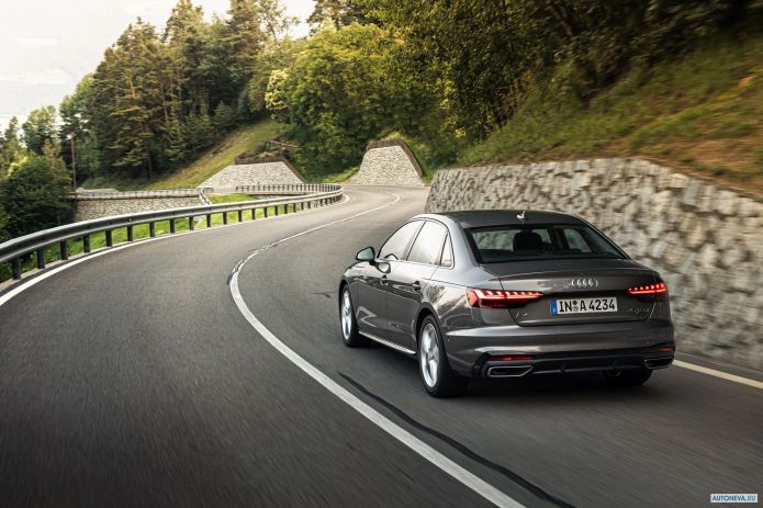 2020 Audi A4 45 TFSI Quattro S Line - фотография 10 из 25