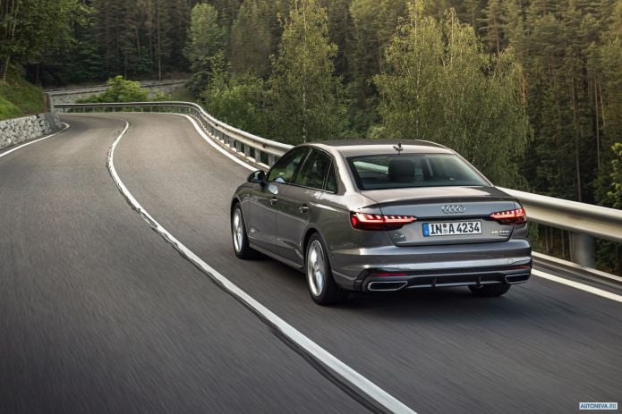 2020 Audi A4 45 TFSI Quattro S Line - фотография 11 из 25