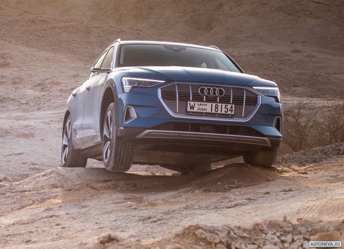 2020 Audi e-tron - фотография 5 из 255